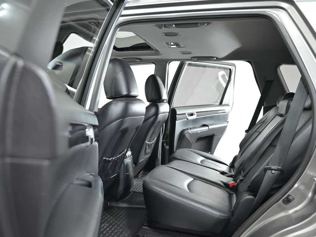 Купить Kia Mohave с пробегом. Фото: #5