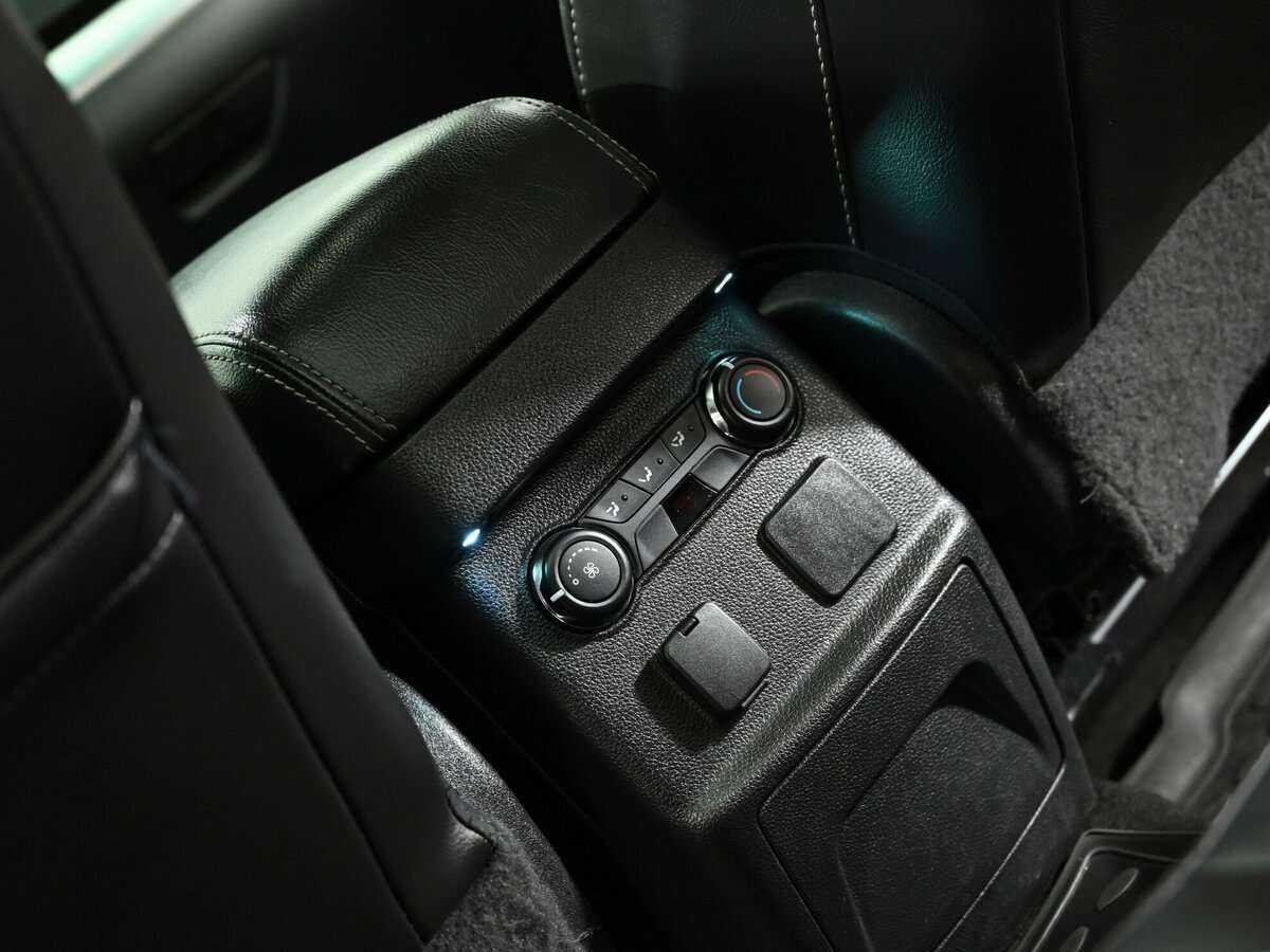 Купить Ford Explorer с пробегом. Фото: #16