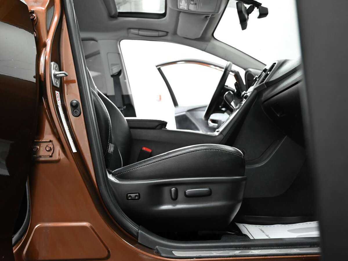 Купить Toyota Venza с пробегом. Фото: #11