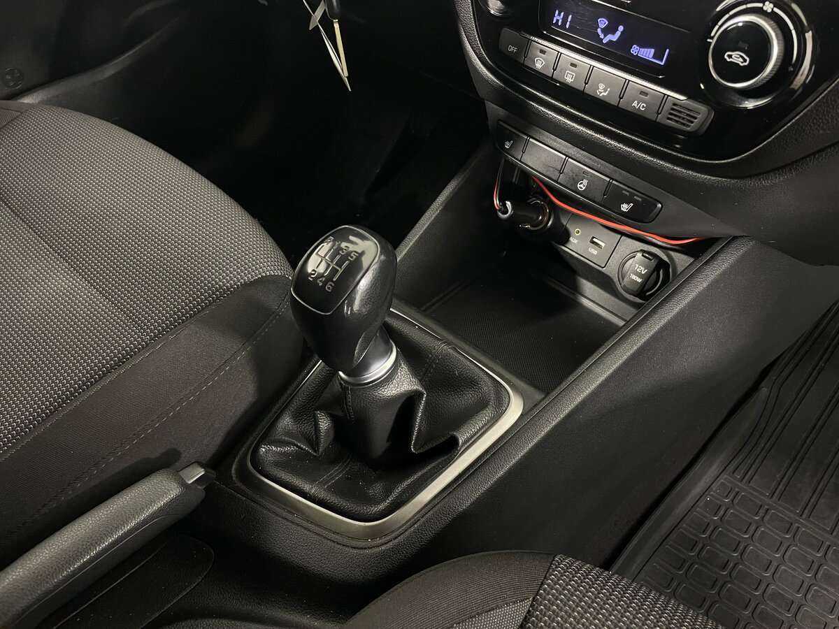 Купить Hyundai Solaris с пробегом. Фото: #14