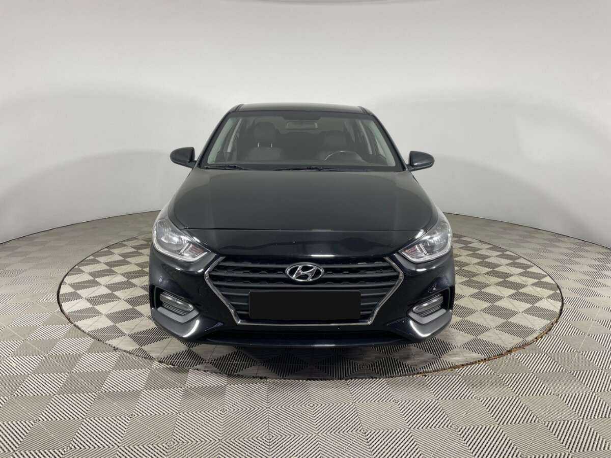 Купить Hyundai Solaris с пробегом. Фото: #1