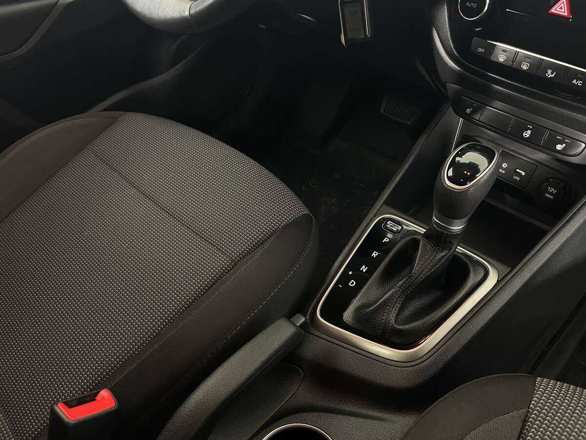 Купить Hyundai Solaris с пробегом. Фото: #14