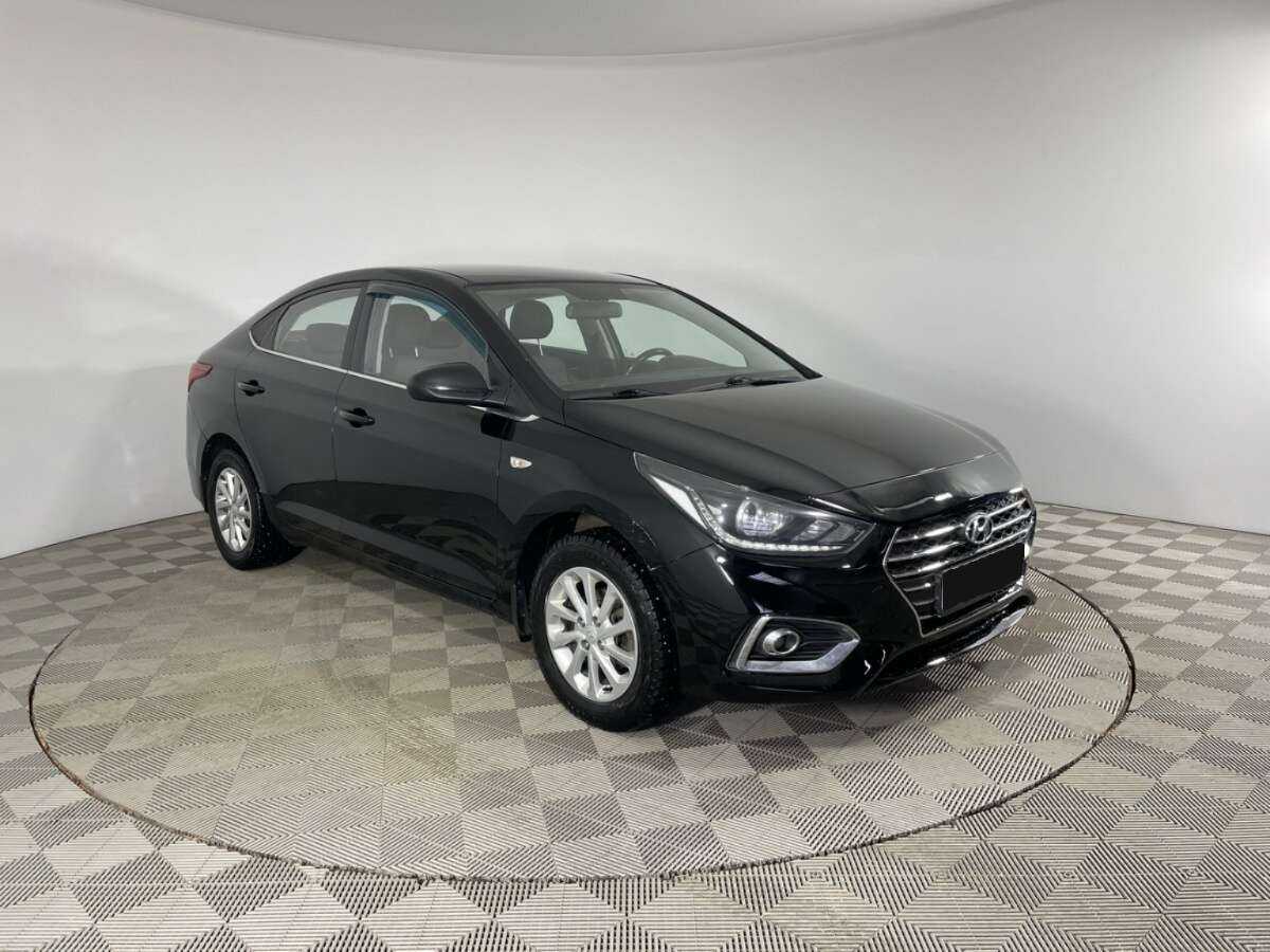Купить Hyundai Solaris с пробегом. Фото: #2