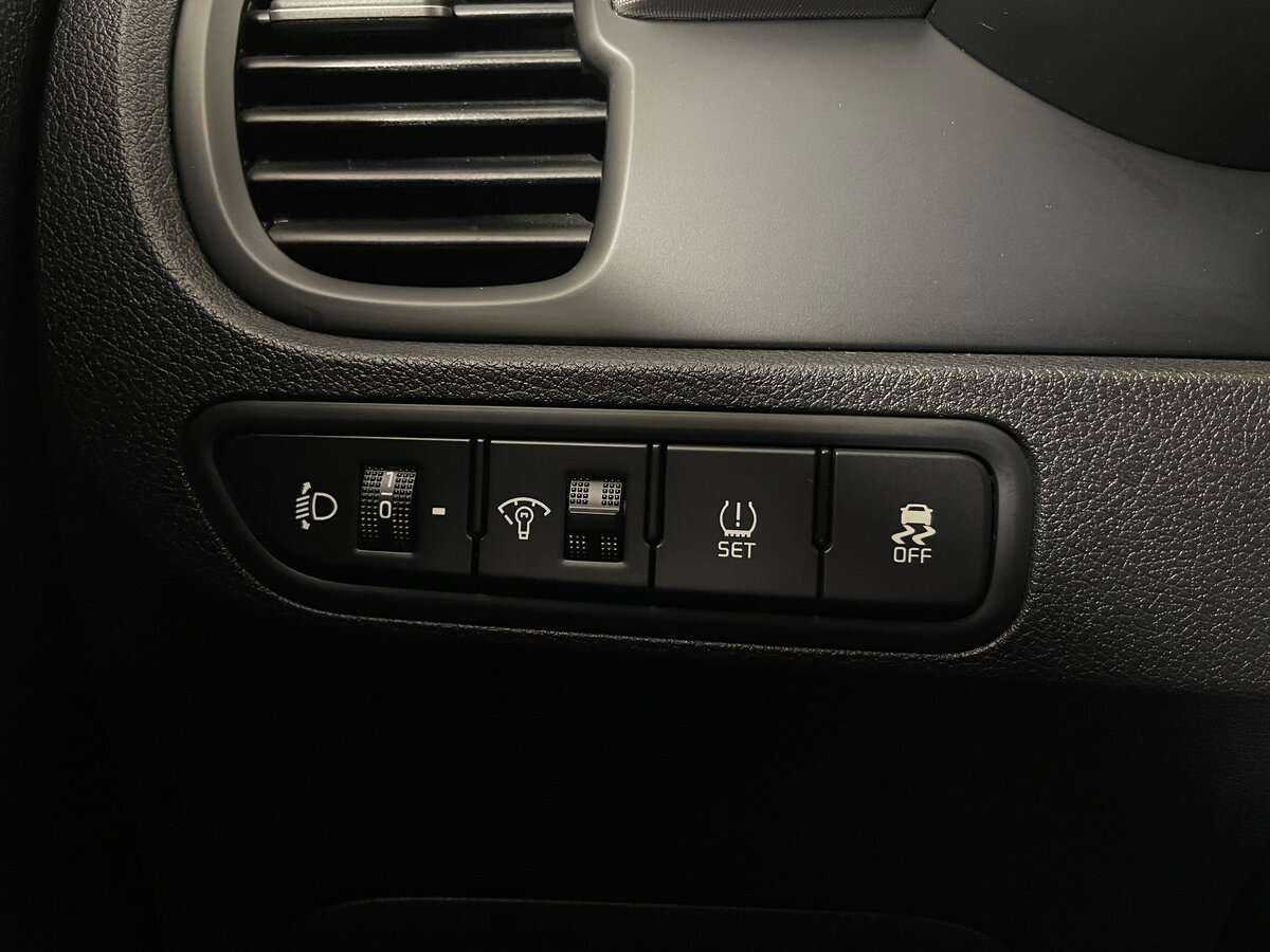 Купить Kia Rio с пробегом. Фото: #17