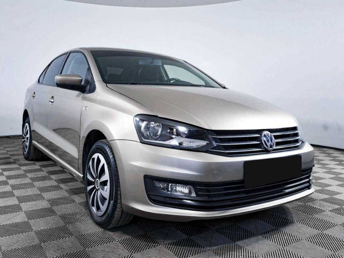 Купить Volkswagen Polo с пробегом. Фото: #2