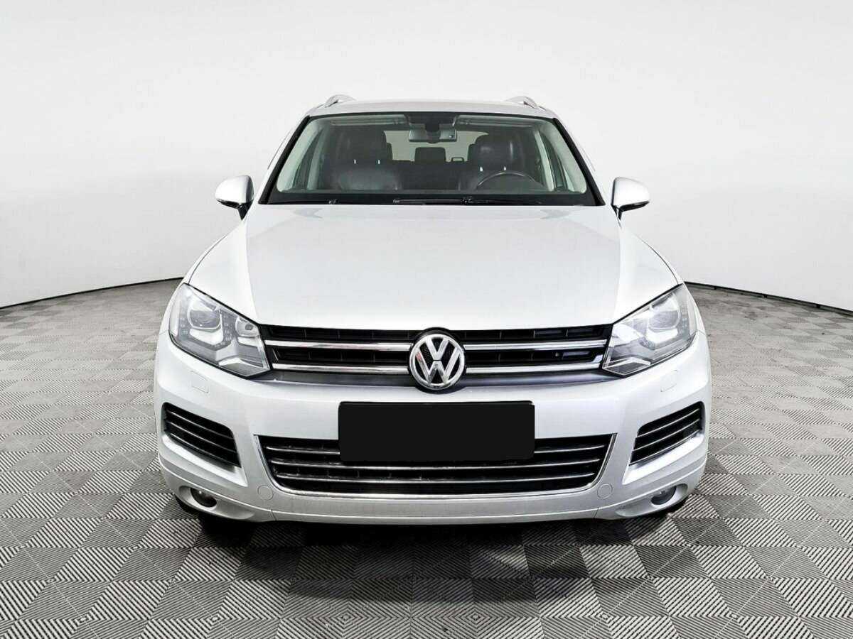 Купить Volkswagen Touareg с пробегом. Фото: #1
