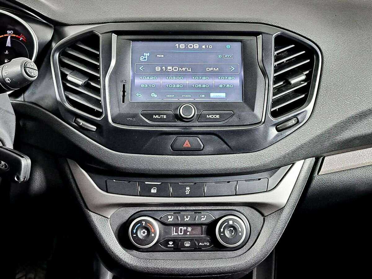 Купить Lada (ВАЗ) Vesta с пробегом. Фото: #12