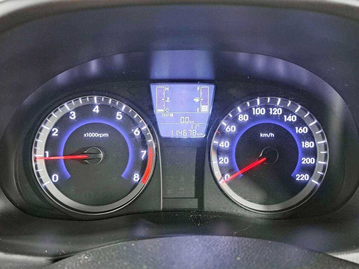 Купить Hyundai Solaris с пробегом. Фото: #12