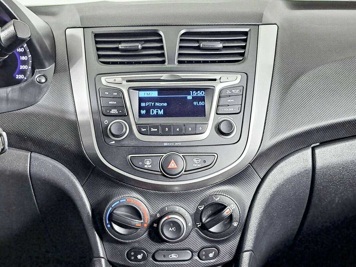 Купить Hyundai Solaris с пробегом. Фото: #14