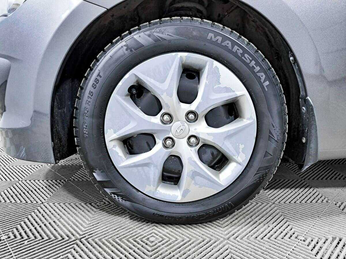 Купить Hyundai Solaris с пробегом. Фото: #17