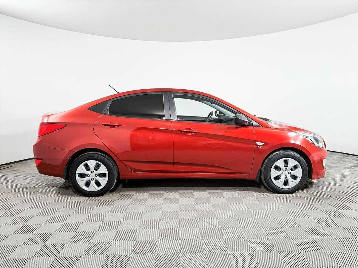 Купить Hyundai Solaris с пробегом. Фото: #3