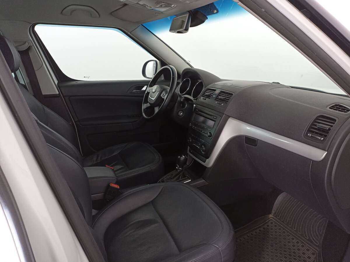 Купить Skoda Yeti с пробегом. Фото: #8
