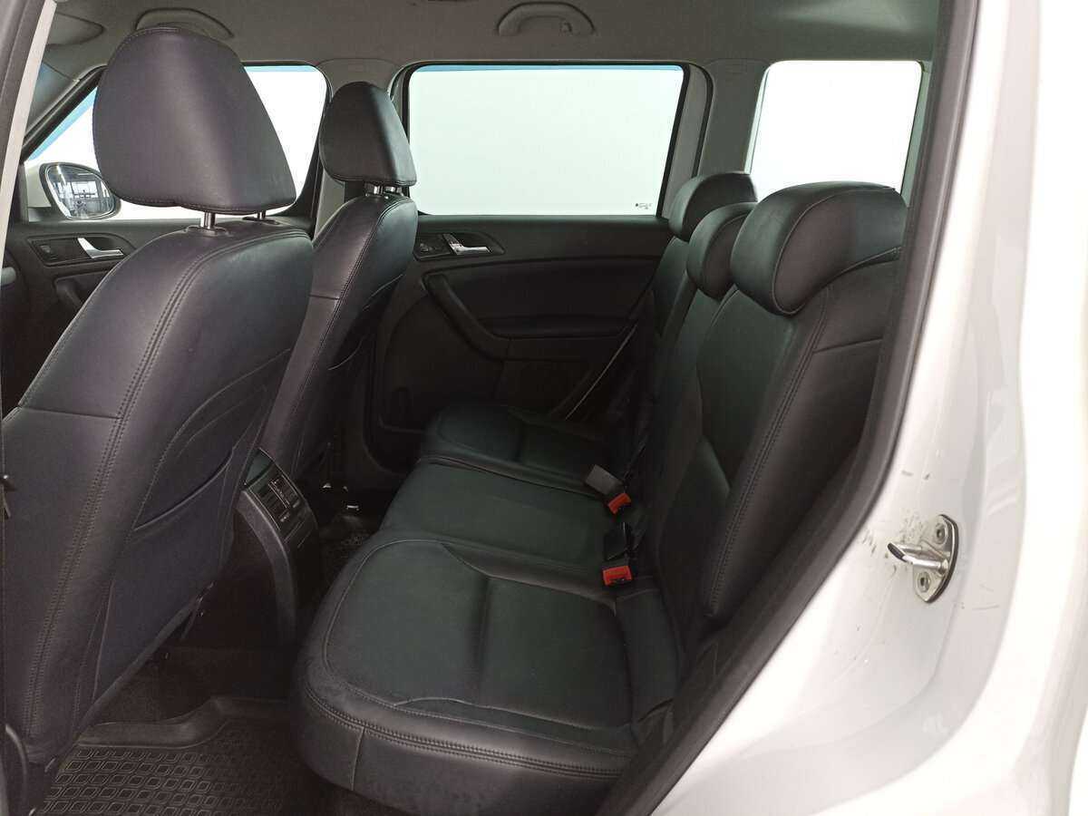 Купить Skoda Yeti с пробегом. Фото: #9