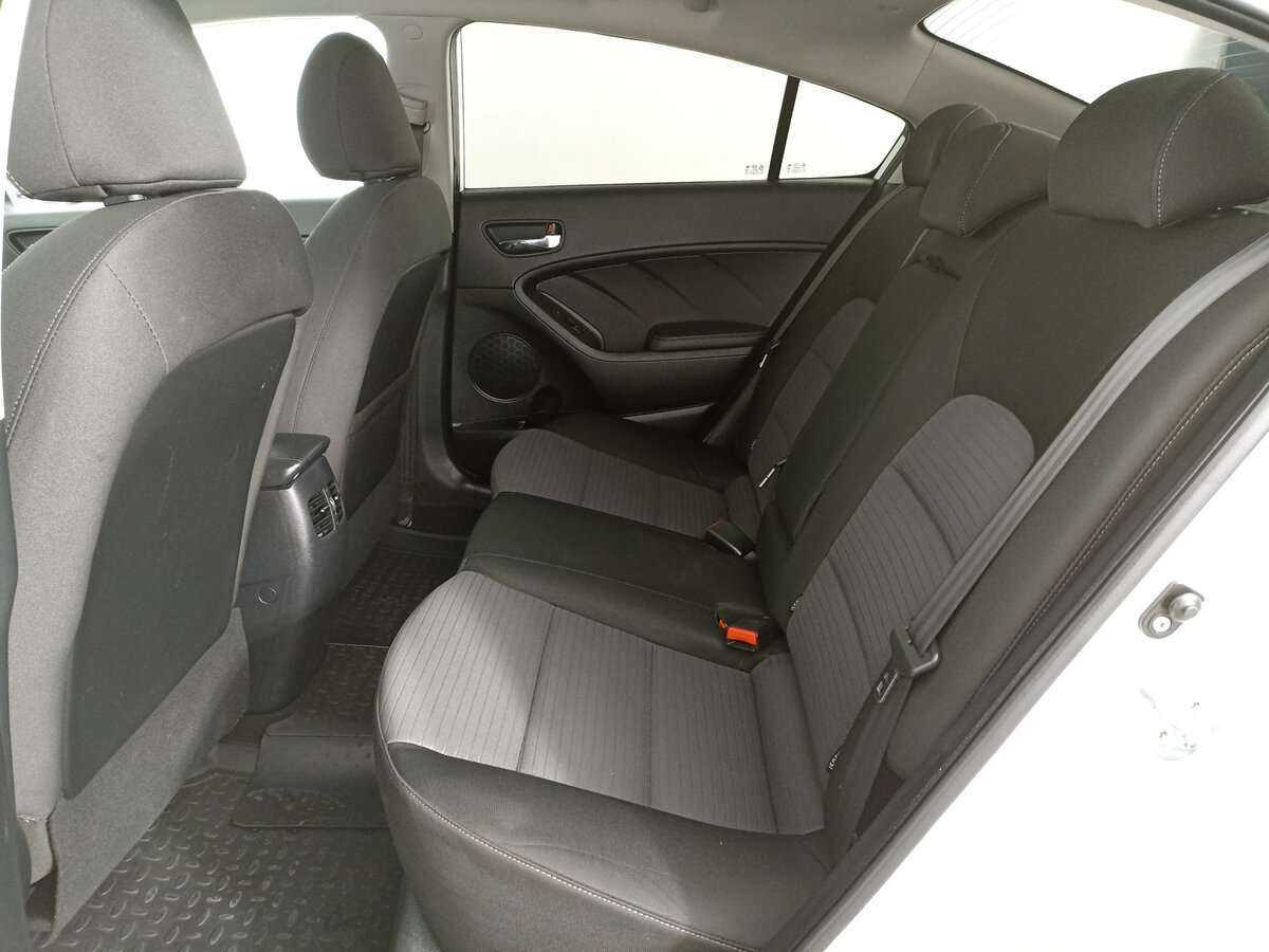 Купить Kia Cerato с пробегом. Фото: #9