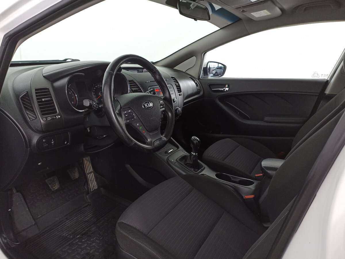 Купить Kia Cerato с пробегом. Фото: #13