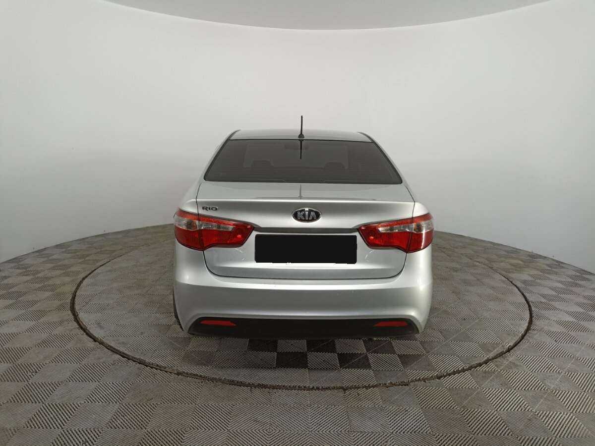Купить Kia Rio с пробегом. Фото: #5