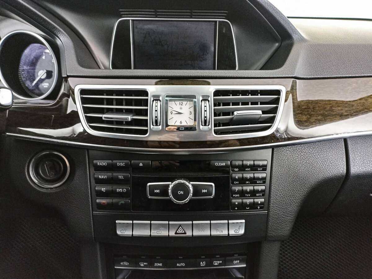 Купить Mercedes-Benz E-Класс с пробегом. Фото: #12