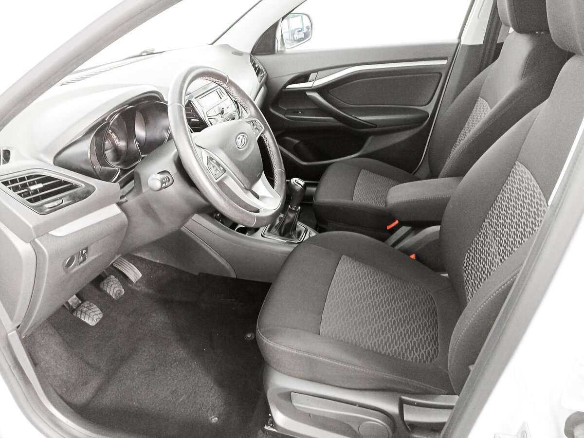 Купить Lada (ВАЗ) Vesta с пробегом. Фото: #13