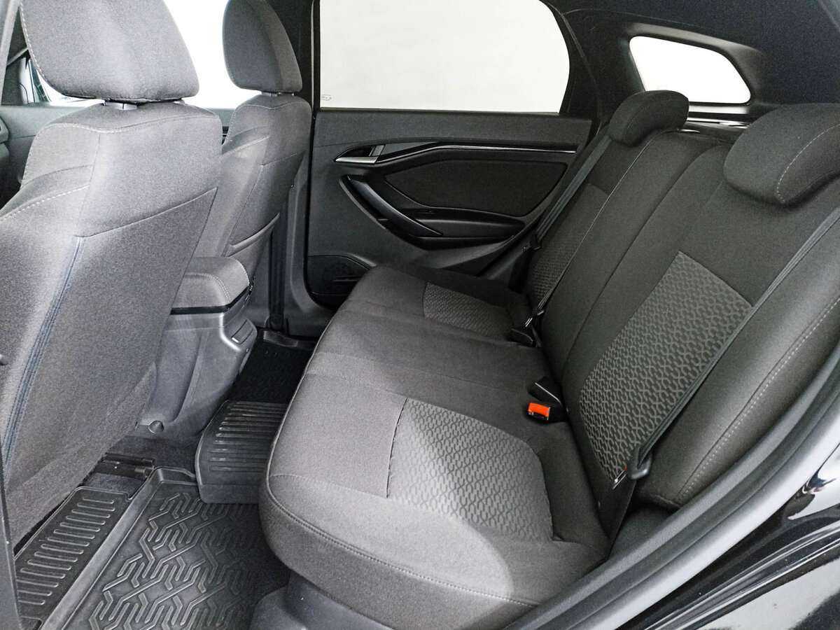 Купить Lada (ВАЗ) Vesta с пробегом. Фото: #11