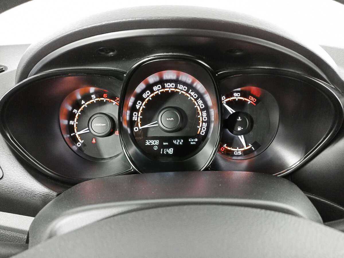 Купить Lada (ВАЗ) Vesta с пробегом. Фото: #10