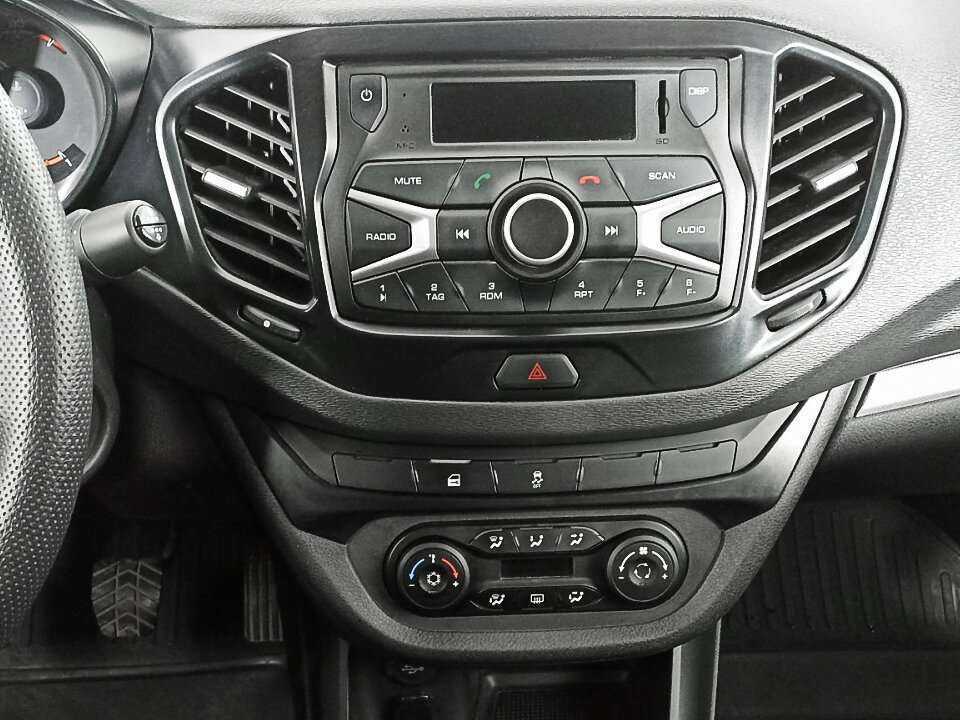 Купить Lada (ВАЗ) Vesta с пробегом. Фото: #12