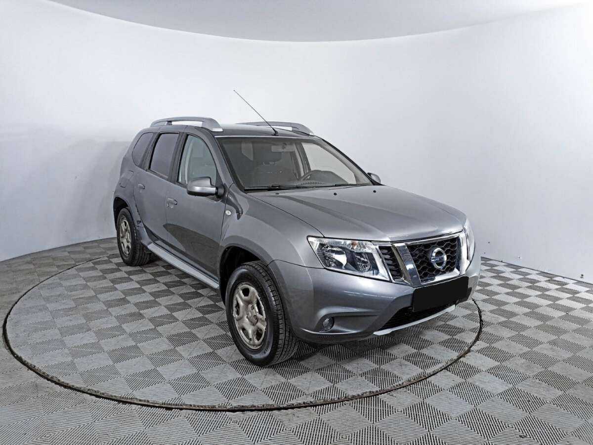 Купить Nissan Terrano с пробегом. Фото: #2