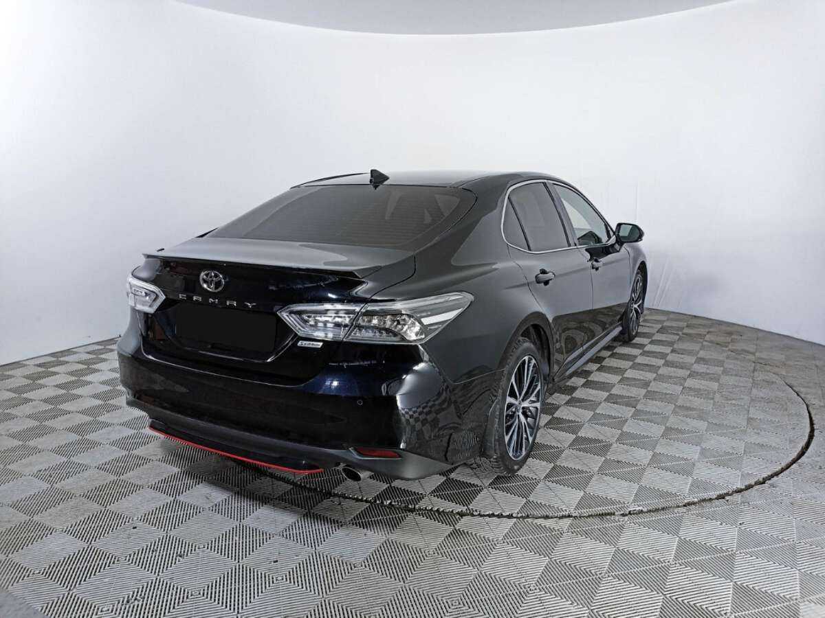 Купить Toyota Camry с пробегом. Фото: #3