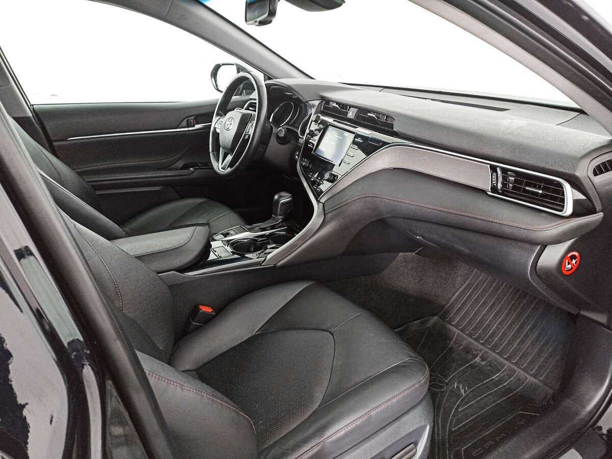 Купить Toyota Camry с пробегом. Фото: #7