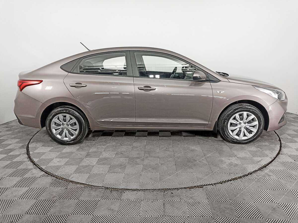 Купить Hyundai Solaris с пробегом. Фото: #3