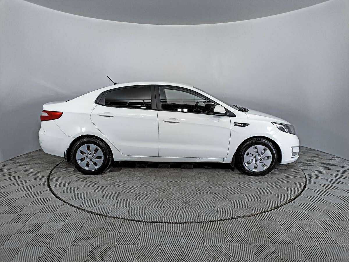 Купить Kia Rio с пробегом. Фото: #3