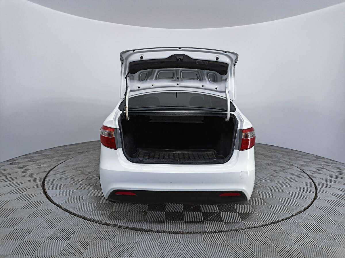 Купить Kia Rio с пробегом. Фото: #9