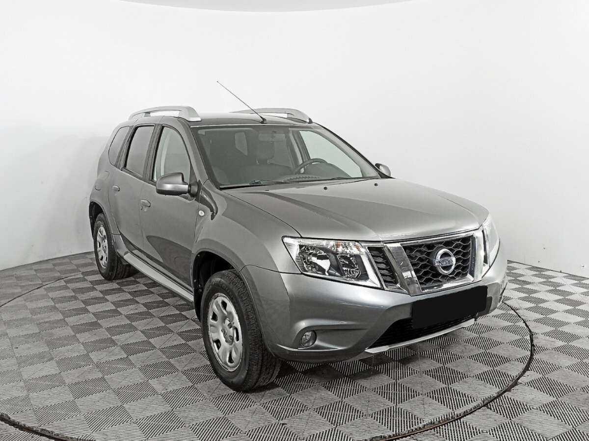 Купить Nissan Terrano с пробегом. Фото: #2