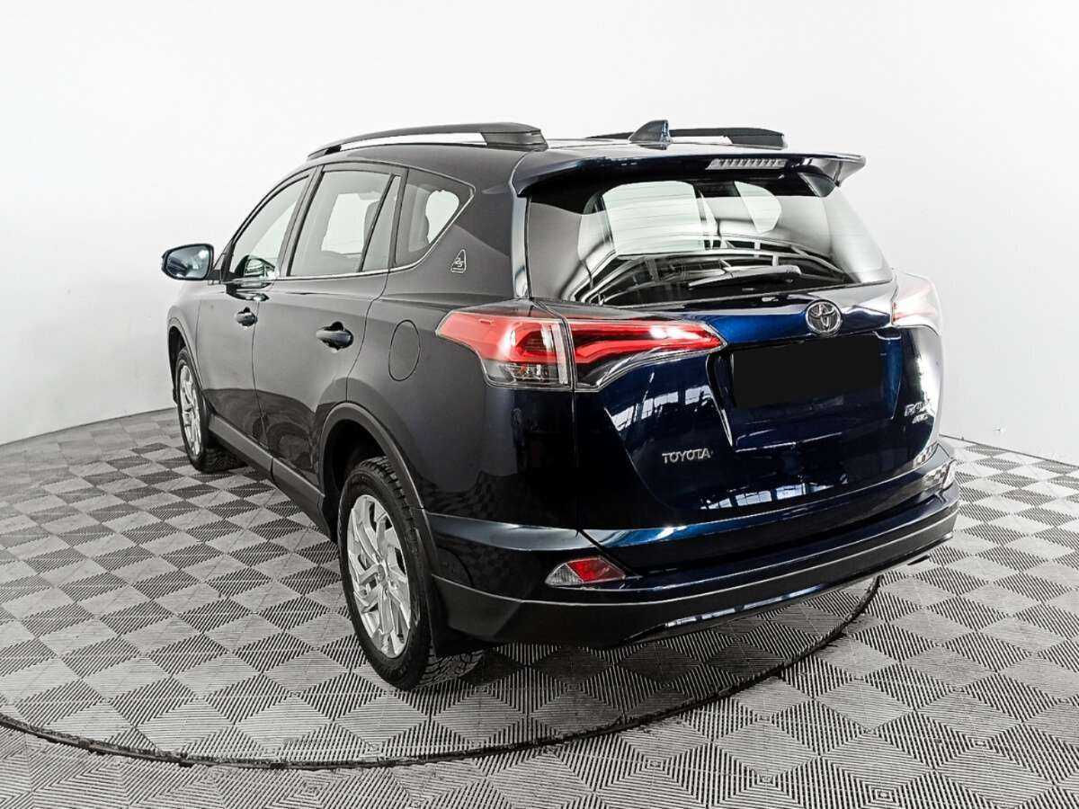 Купить Toyota RAV4 с пробегом. Фото: #6