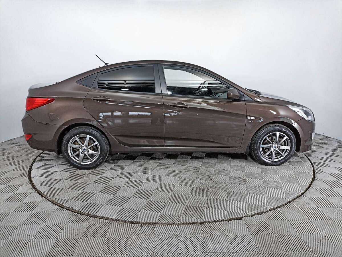 Купить Hyundai Solaris с пробегом. Фото: #3