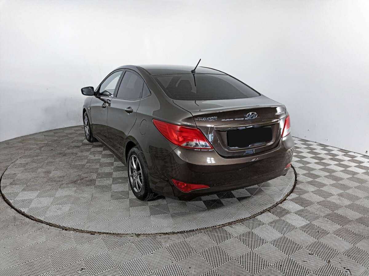 Купить Hyundai Solaris с пробегом. Фото: #6