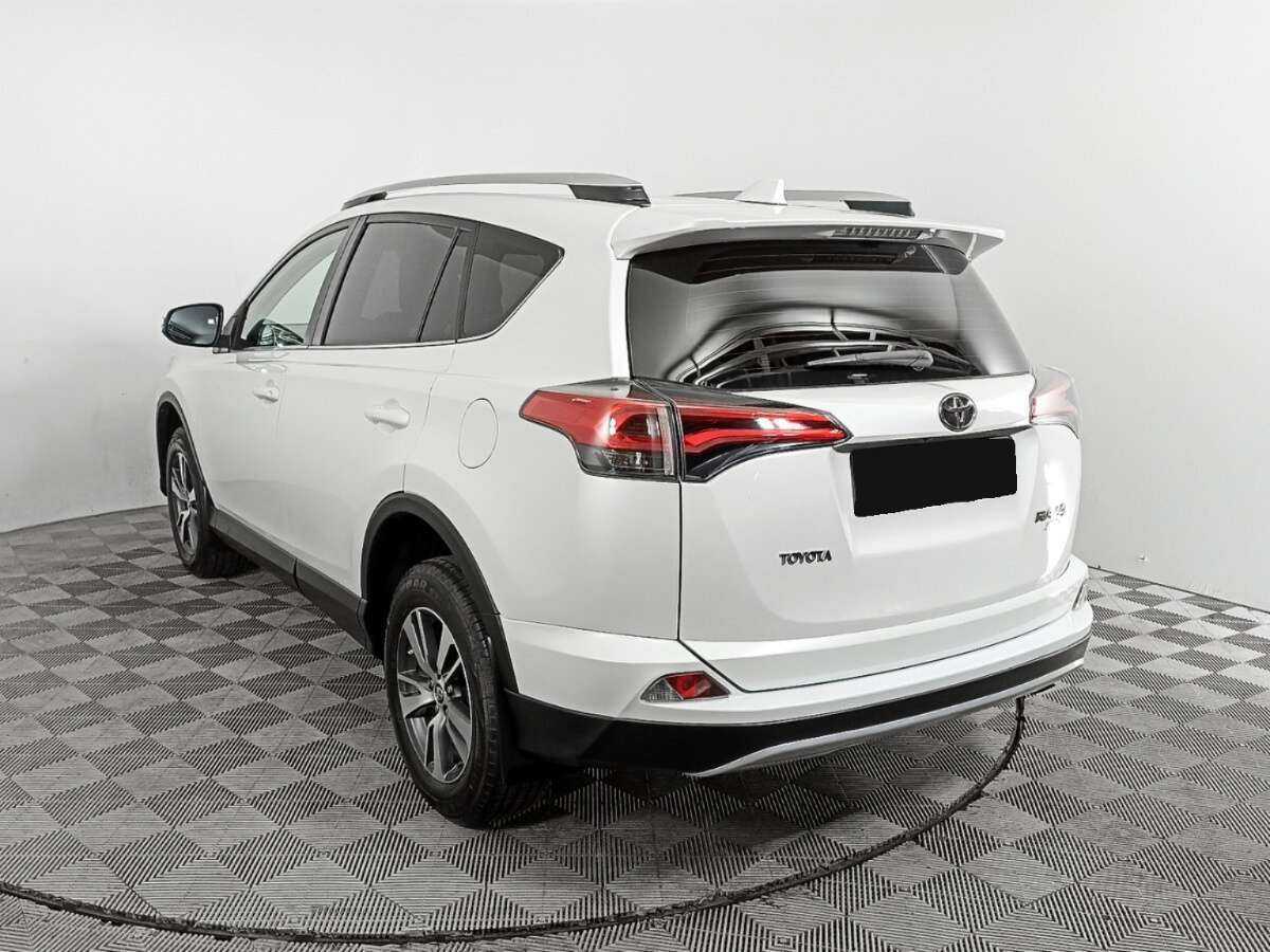 Купить Toyota RAV4 с пробегом. Фото: #6