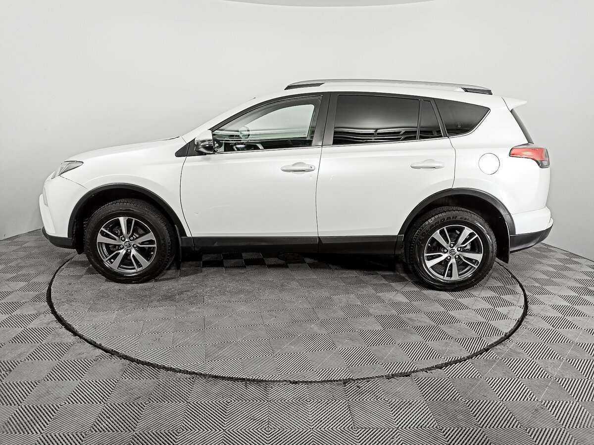 Купить Toyota RAV4 с пробегом. Фото: #7