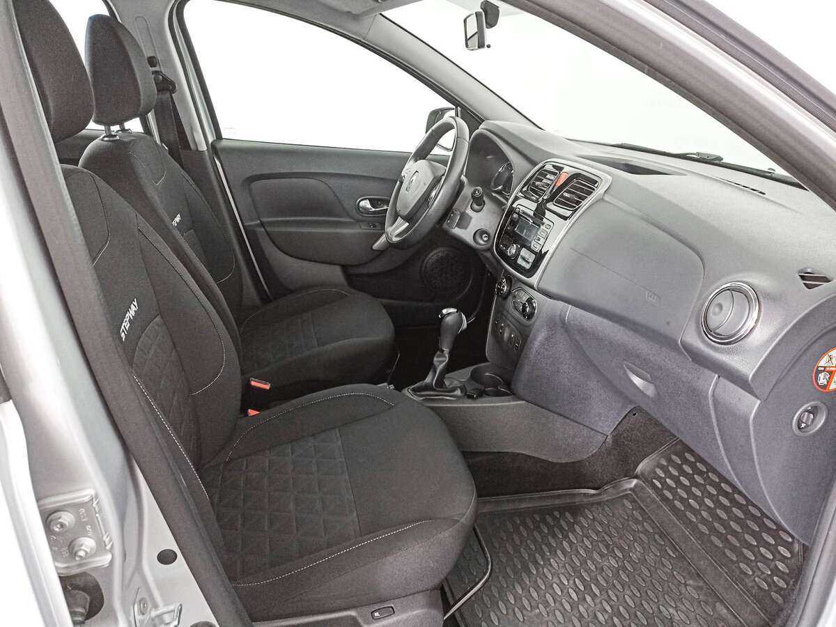 Купить Renault Sandero с пробегом. Фото: #8