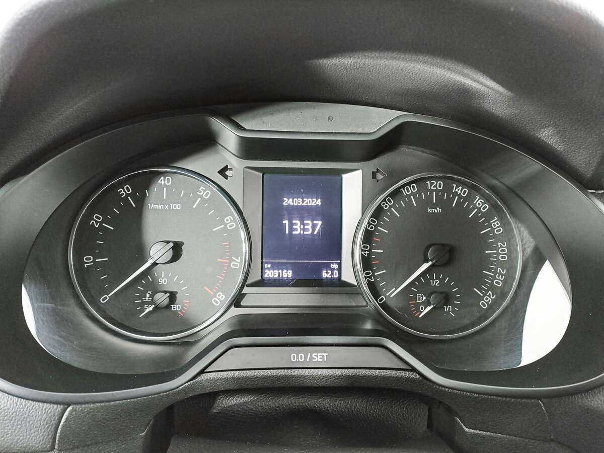 Купить Skoda Octavia с пробегом. Фото: #10