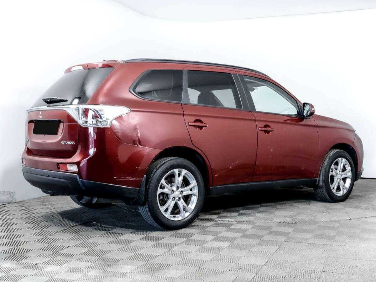 Купить Mitsubishi Outlander с пробегом. Фото: #2