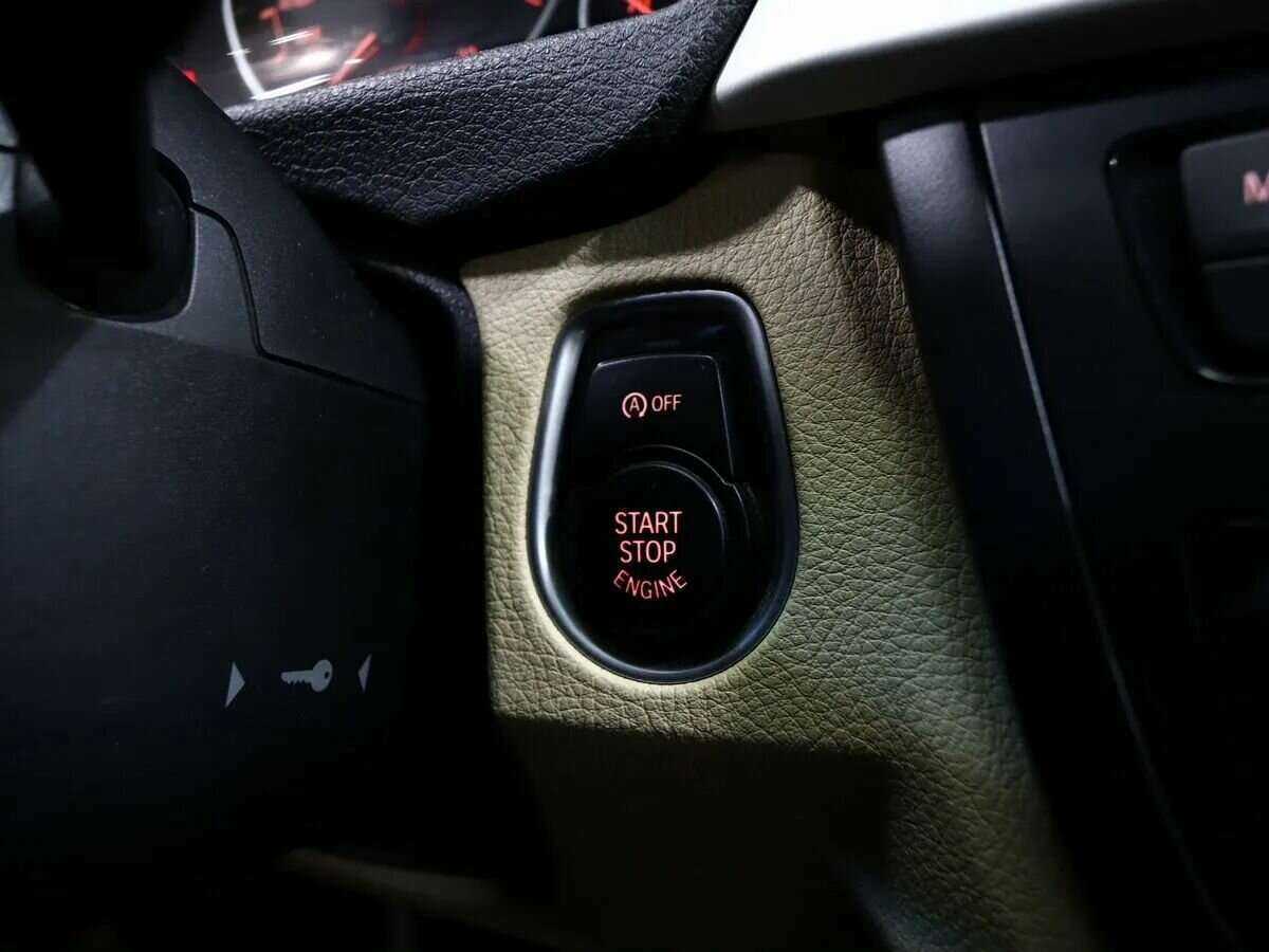 Купить BMW 3 серии с пробегом. Фото: #17