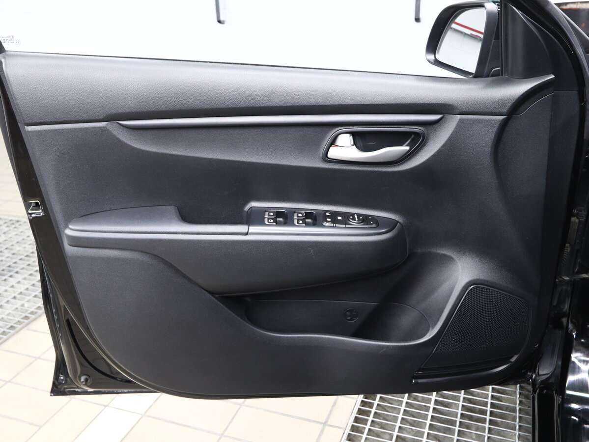 Купить Kia Rio с пробегом. Фото: #7