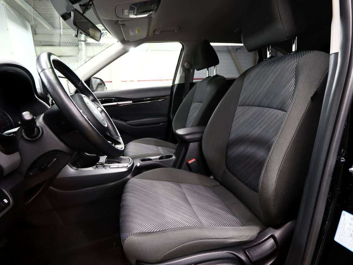 Купить Kia Seltos с пробегом. Фото: #5