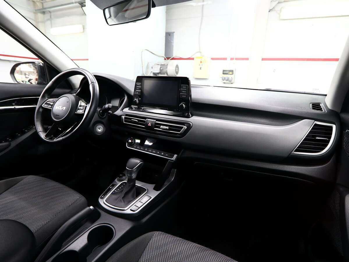 Купить Kia Seltos с пробегом. Фото: #13