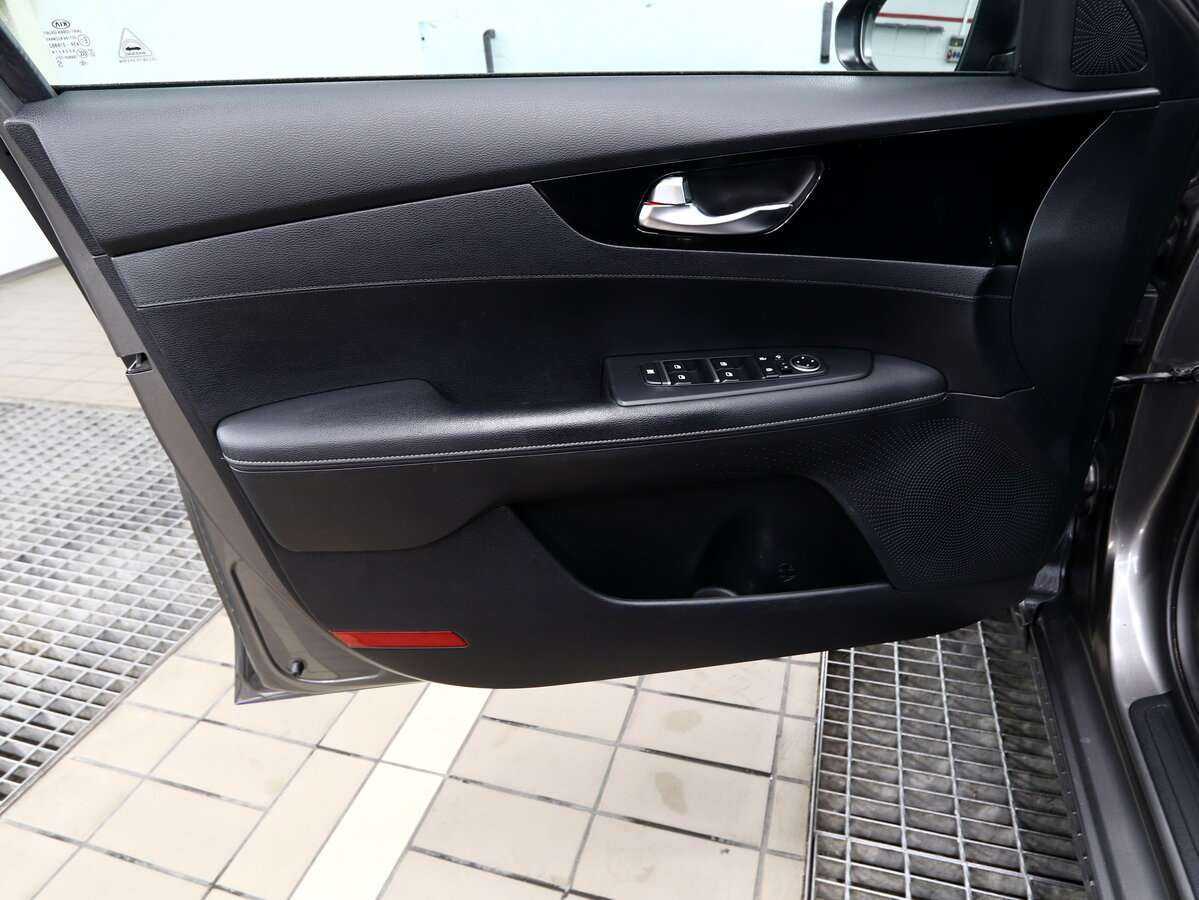 Купить Kia Cerato с пробегом. Фото: #6
