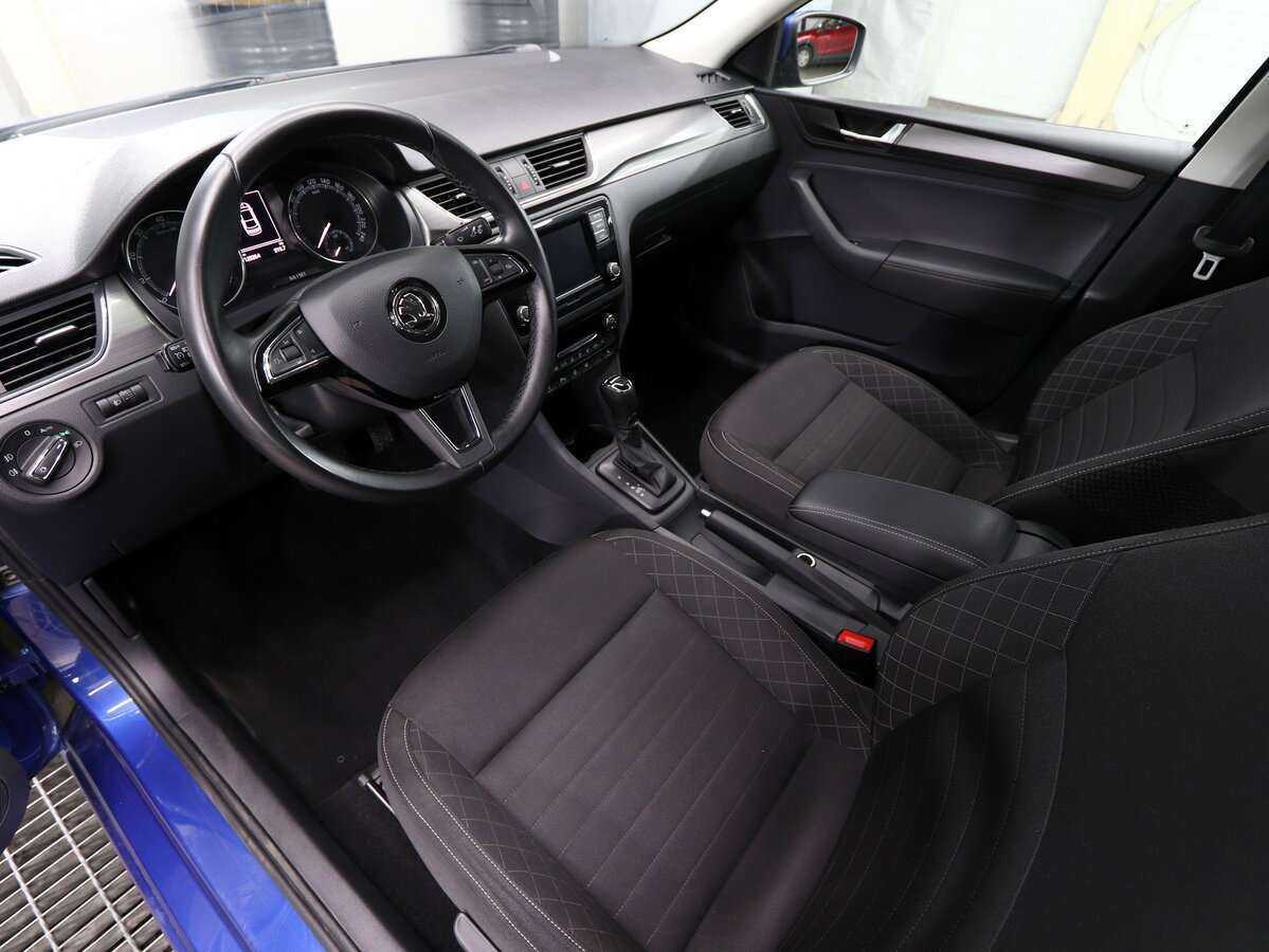 Купить Skoda Rapid с пробегом. Фото: #4