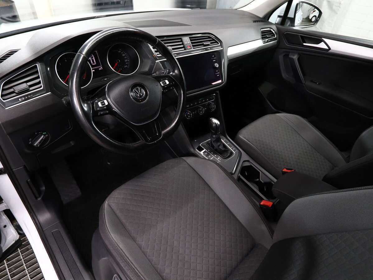 Купить Volkswagen Tiguan с пробегом. Фото: #6