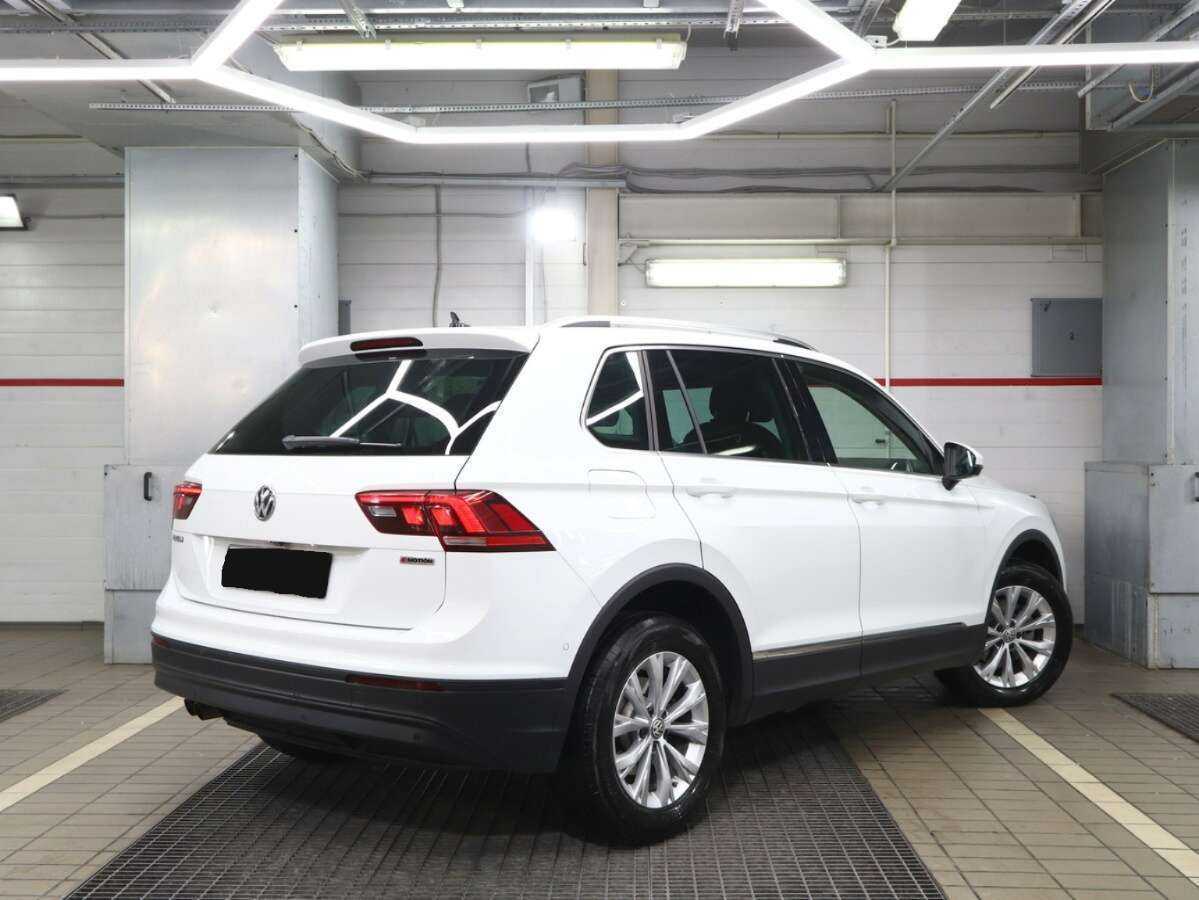 Купить Volkswagen Tiguan с пробегом. Фото: #1