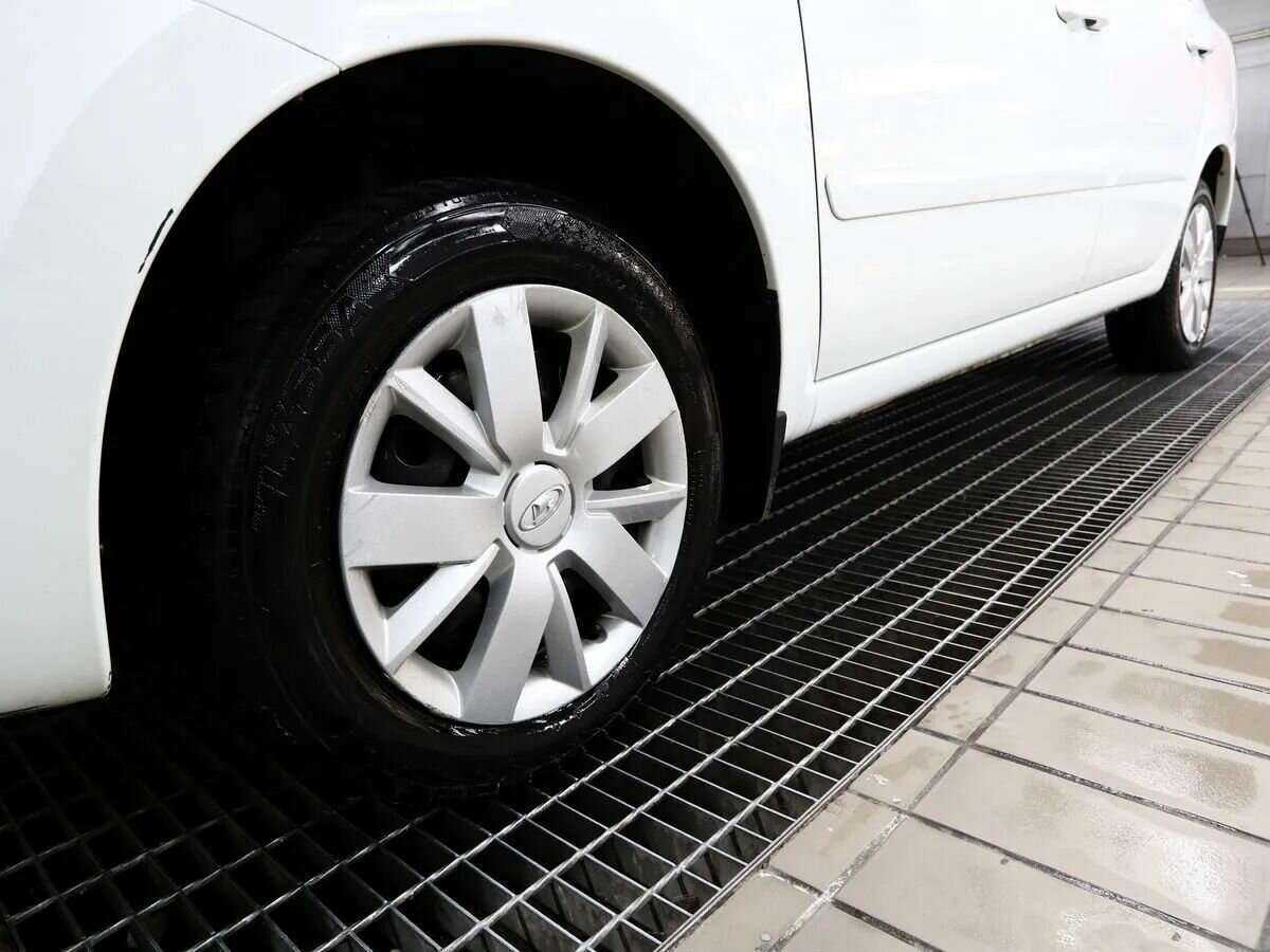 Купить Lada (ВАЗ) Granta с пробегом. Фото: #12