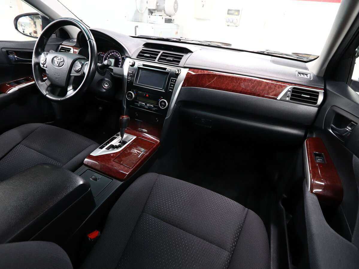 Купить Toyota Camry с пробегом. Фото: #15